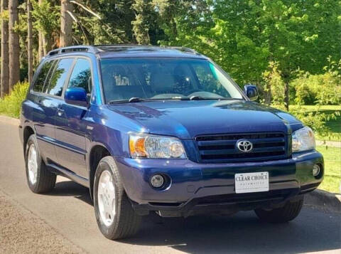2006 Toyota Highlander for sale at CLEAR CHOICE AUTOMOTIVE in Milwaukie OR