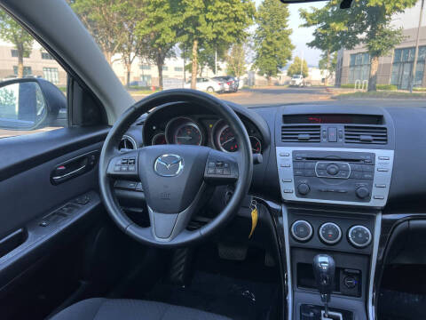 2011 Mazda MAZDA6 i Touring Plus