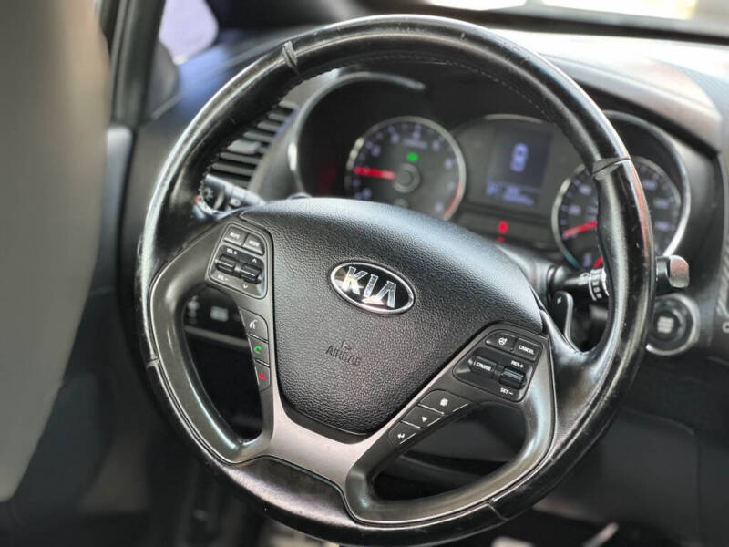 2016 Kia Forte5 SX