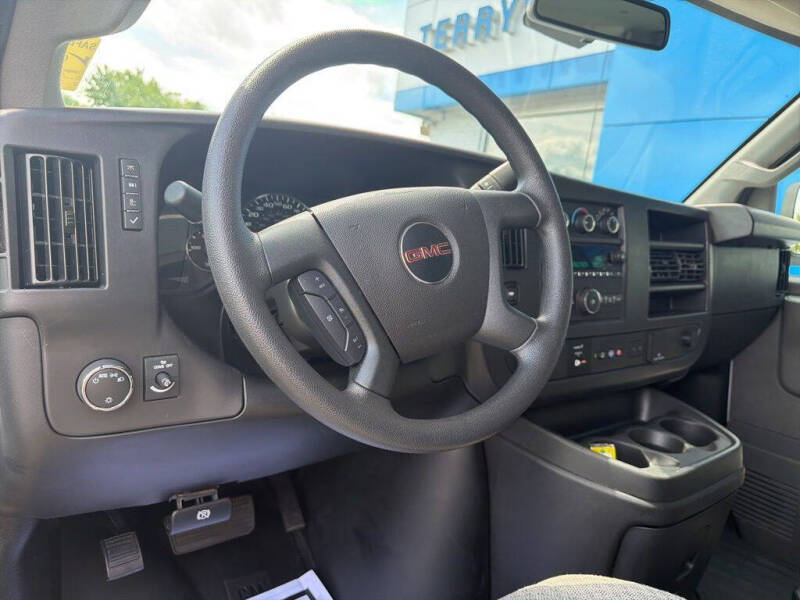 2025 GMC Savana LT 3500