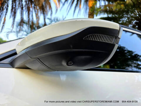 2021 Audi e-tron quattro Premium