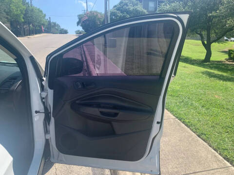 2019 Ford Escape S