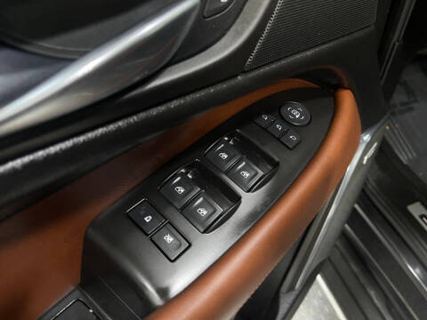 2016 Cadillac Escalade ESV Luxury Collection