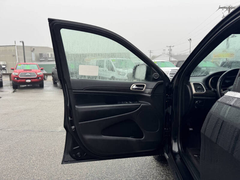 2017 Jeep Grand Cherokee Laredo E