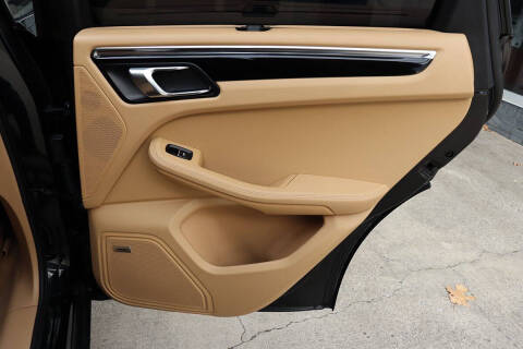 2015 Porsche Macan S