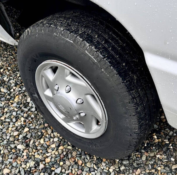 2010 Ford E-Series E-250