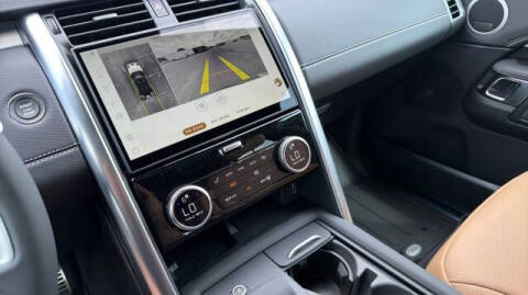 2026 Land Rover Discovery P300 Dynamic SE