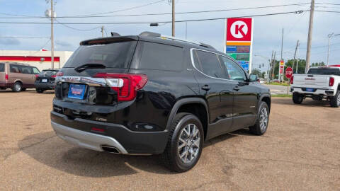 2023 GMC Acadia SLT
