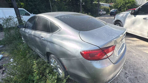 2015 Chrysler 200 Limited