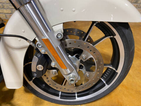 2022 Harley-Davidson Street Glide®