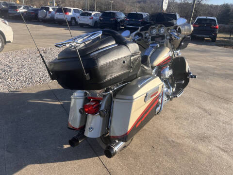 2006 Harley-Davidson FLHTCUSE