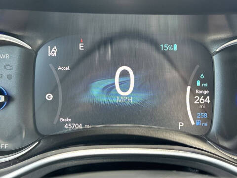 2023 Chrysler Pacifica Plug-In Hybrid Touring L