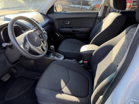 2011 Kia Soul +