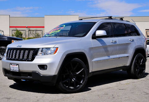 2011 Jeep Grand Cherokee for sale at Kustom Carz in Pacoima CA