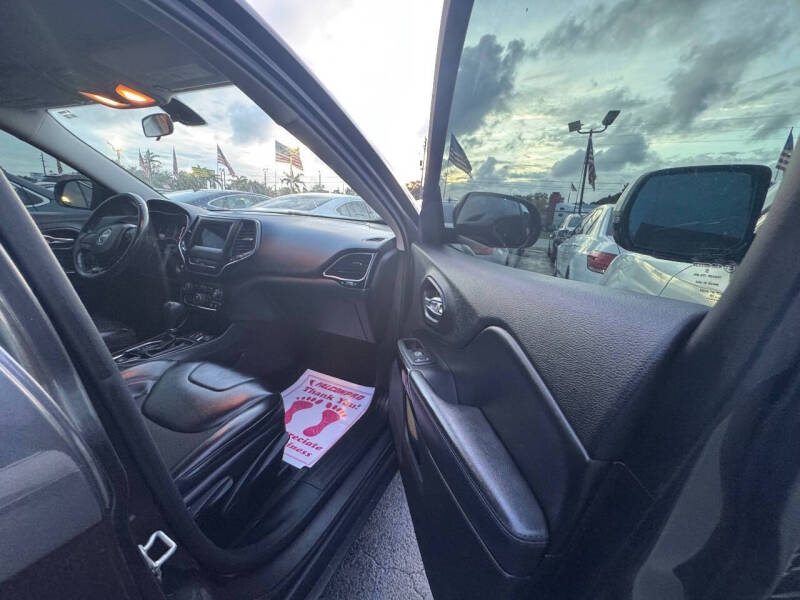 2019 Jeep Cherokee Altitude