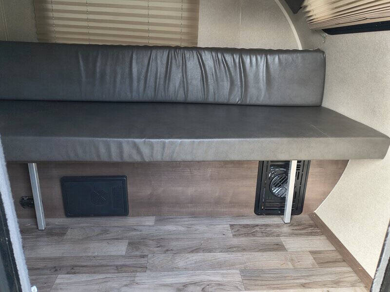 2021 Sunset Park Sunray 109