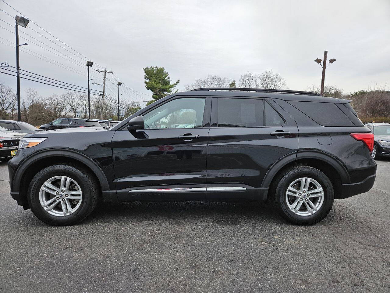 Black 2020 Ford Explorer XLT AWD XLT 4dr SUV 2
