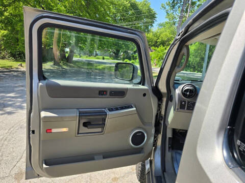 2004 HUMMER H2