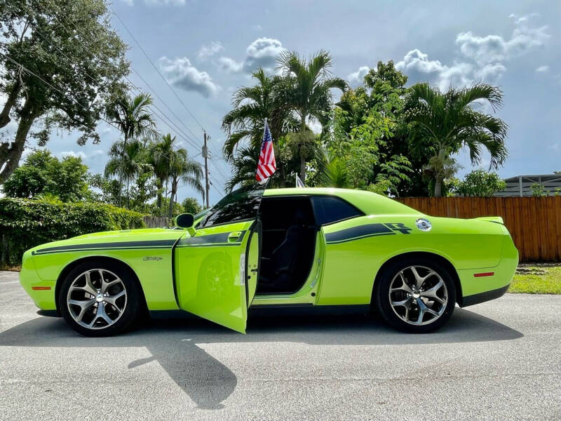 2015 Dodge Challenger R/T Plus
