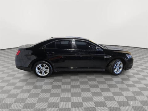 2018 Ford Taurus SEL