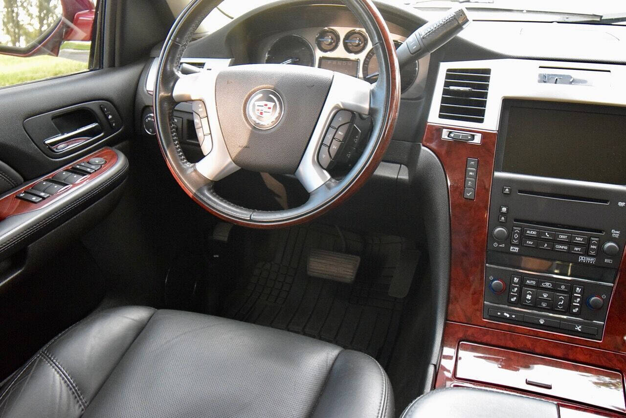 2007 Cadillac Escalade EXT 33