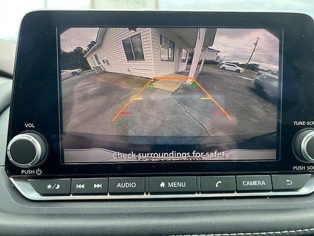 2022 Nissan Rogue SV