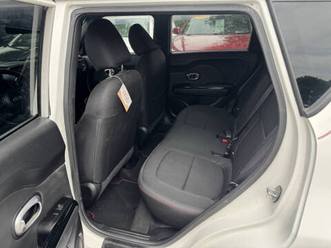 2014 Kia Soul +