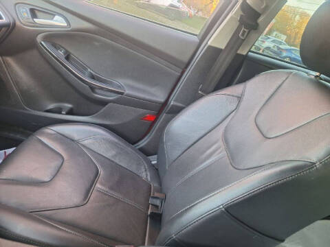 2017 Ford Focus Titanium