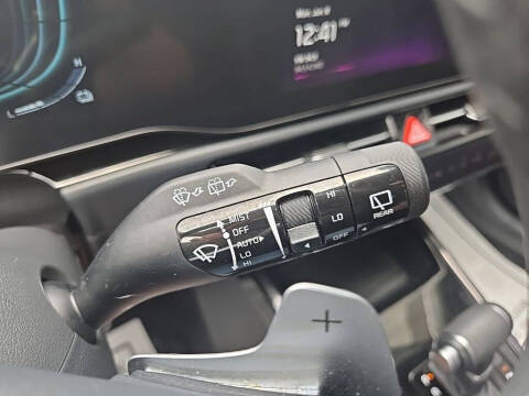 2024 Kia Niro EX