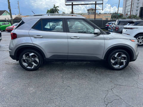 2023 Hyundai Venue SEL