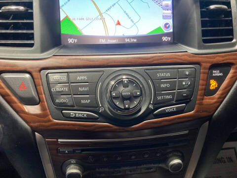 2017 Nissan Pathfinder Platinum