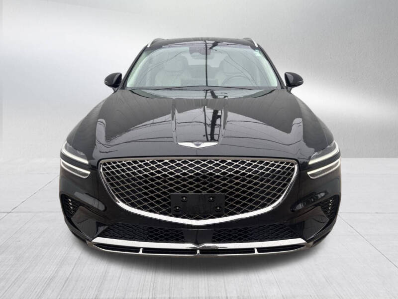 2023 Genesis GV70 2.5T Standard