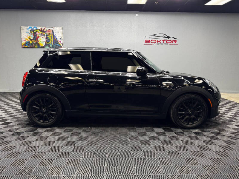 2018 MINI Hardtop 2 Door Cooper