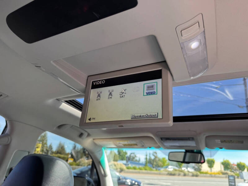 2011 Lexus LX 570