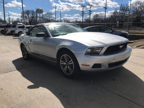 2011 Ford Mustang for sale at Jerry & Menos Auto Sales in Belton MO