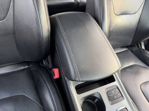 2022 Ford Edge Titanium