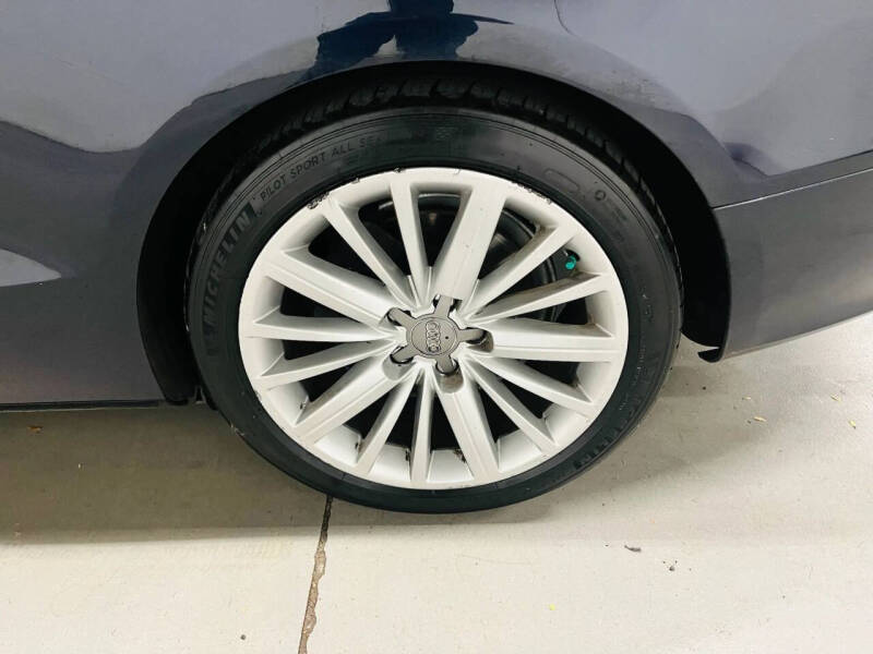 2011 Audi A5 2.0T quattro Prestige