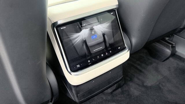 2023 Tesla Model X Standard Range
