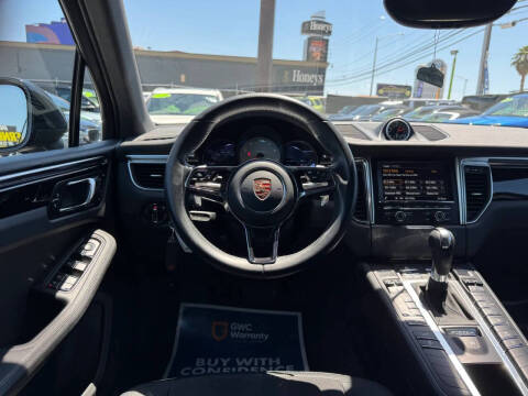 2016 Porsche Macan S