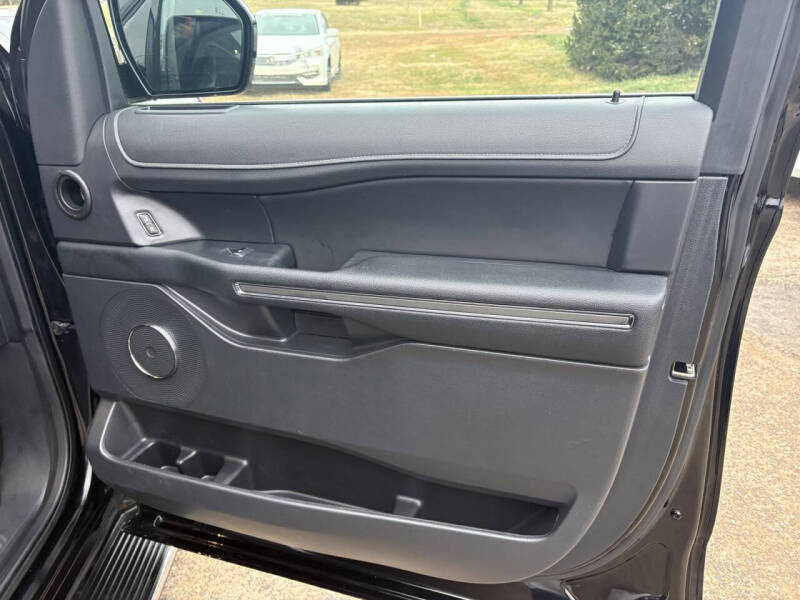 2023 Ford Expedition MAX XLT