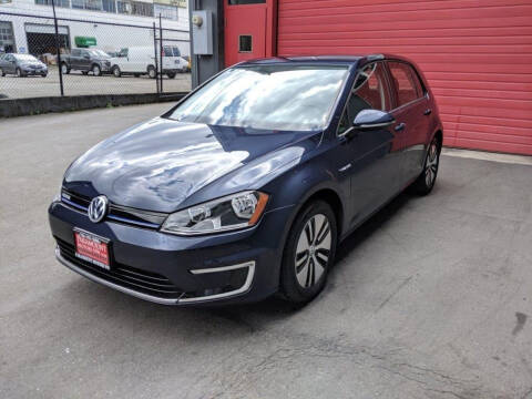 2016 Volkswagen e-Golf SE