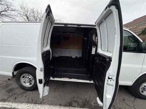 2021 Chevrolet Express 2500