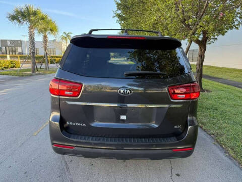 2019 Kia Sedona EX