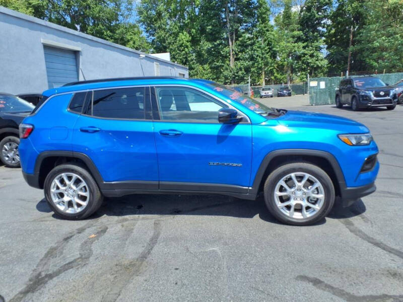 2023 Jeep Compass Latitude Lux