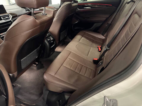 2023 BMW X4 xDrive30i