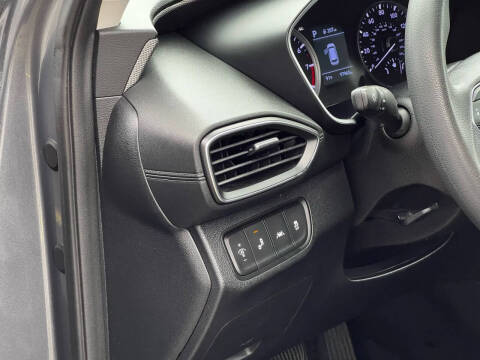 2019 Hyundai Santa Fe SE 2.4L