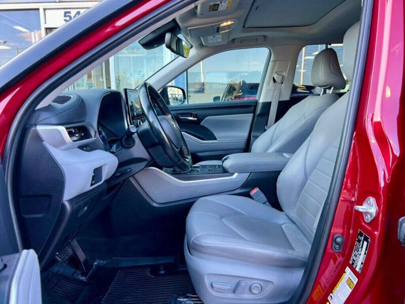 2021 Toyota Highlander Hybrid XLE