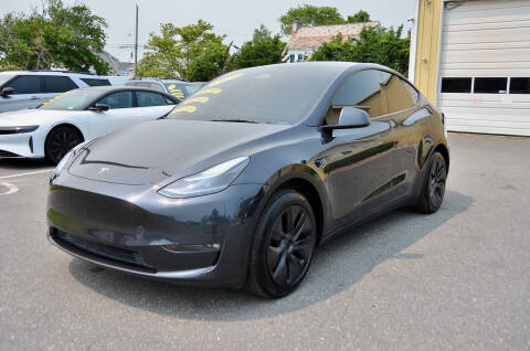 2025 Tesla Model Y Long Range