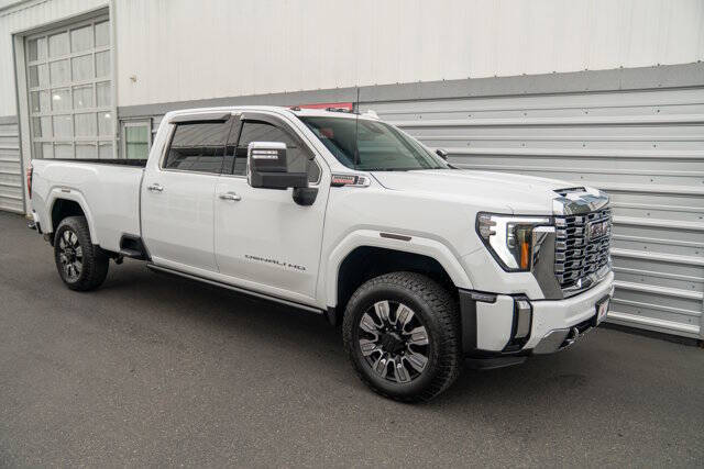 2024 GMC Sierra 3500HD