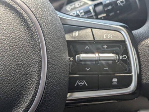 2025 Kia Carnival LX